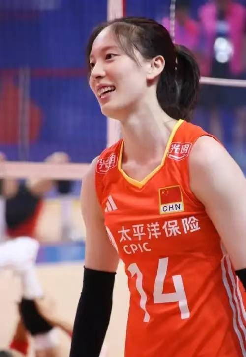 必威体育官方网站-中国女排五大美女盘点：第二名毫无争议，第一名出人意料|张常宁|惠若琪|李月明|郑益昕|赛场_新浪体育_新浪新闻